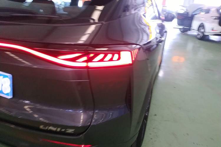 Used Changan UNI-Z 2025 1.5T Premium Edition
