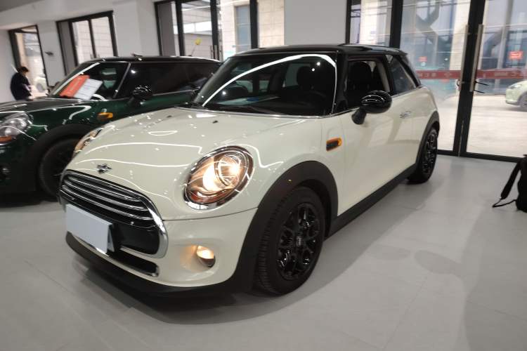 Used MINI MINI 2016 1.5T COOPER
