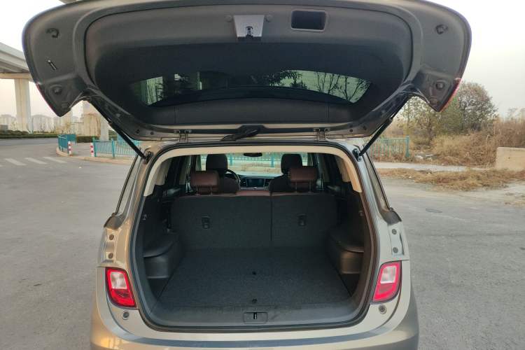 Used Buick GL6 2019 18T 5-Seater Connected Luxury Version China VI Standard
