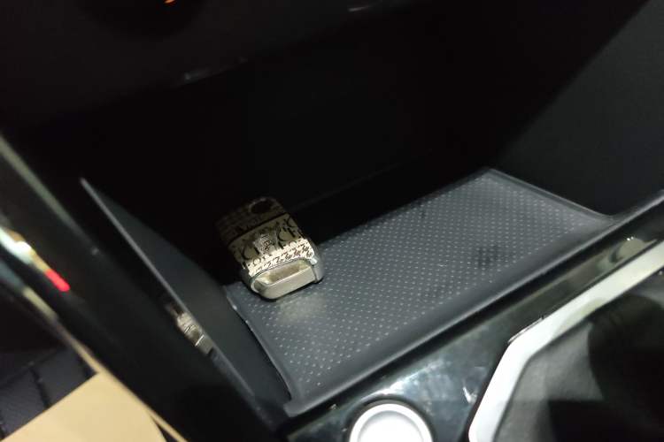 Used Volkswagen Tayron 2019 330TSI Two-Wheel-Drive Luxury Version China V Emission Standard
