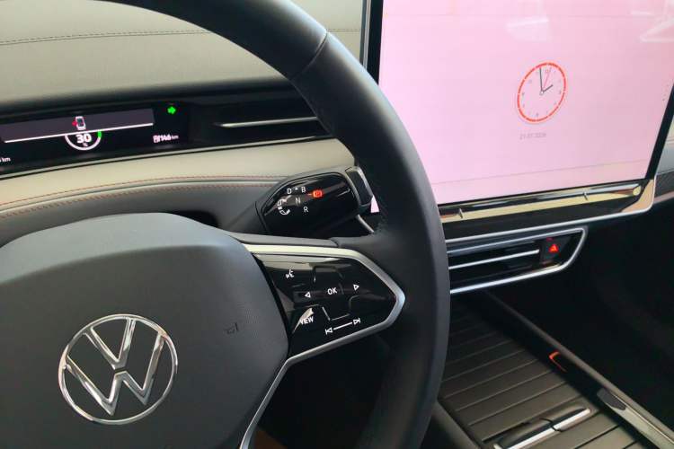 Used Volkswagen ID.7 VIZZION 2024 AIR model
