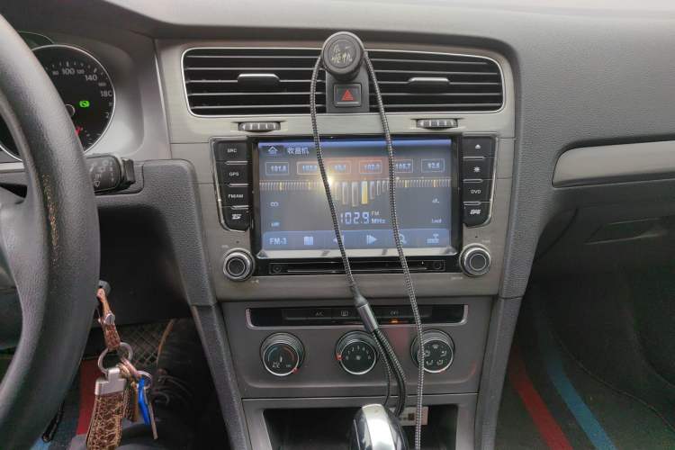 Used Volkswagen Golf 2014 1.6L Automatic Fashion Model
