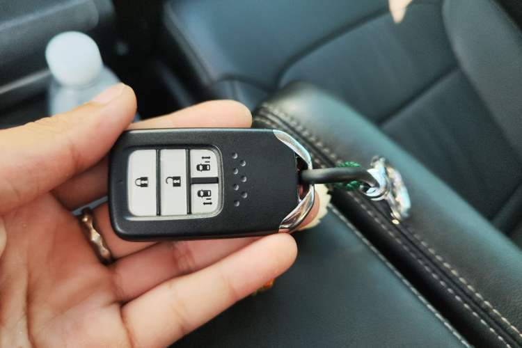 Used Honda Elysion 2016 2.4L Supreme Edition
