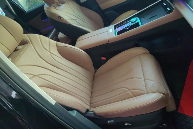 Used Chery Tiggo 8 L 2024 2.0T Two-Wheel Drive Prestige Version 5 Seats