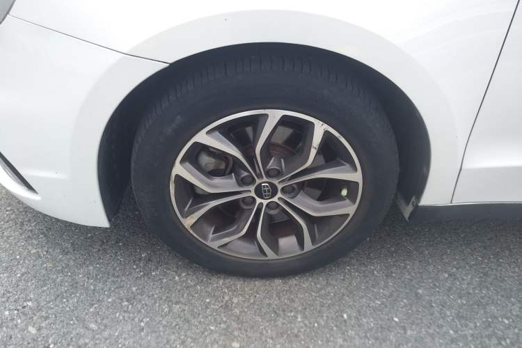 Used Geely Auto Emgrand GT 2017 2.4L Comfort Model
