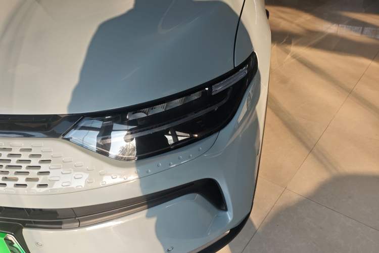 Used Leapmotor C11 2024 Range-Extended 300 Luxury Edition
