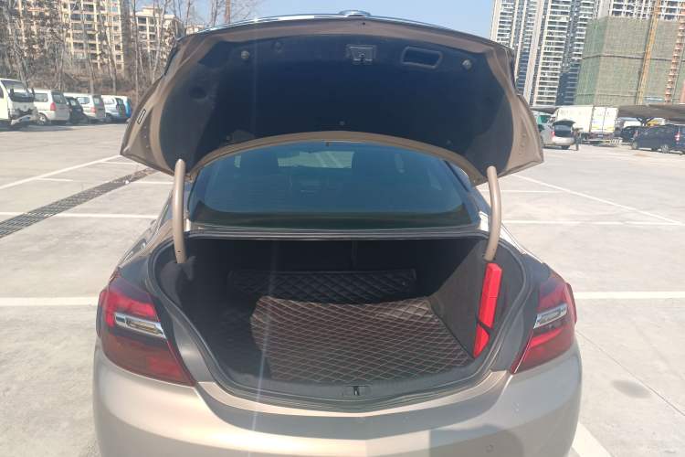 Used Buick Regal 2014 1.6T Fashionable Tech Edition
