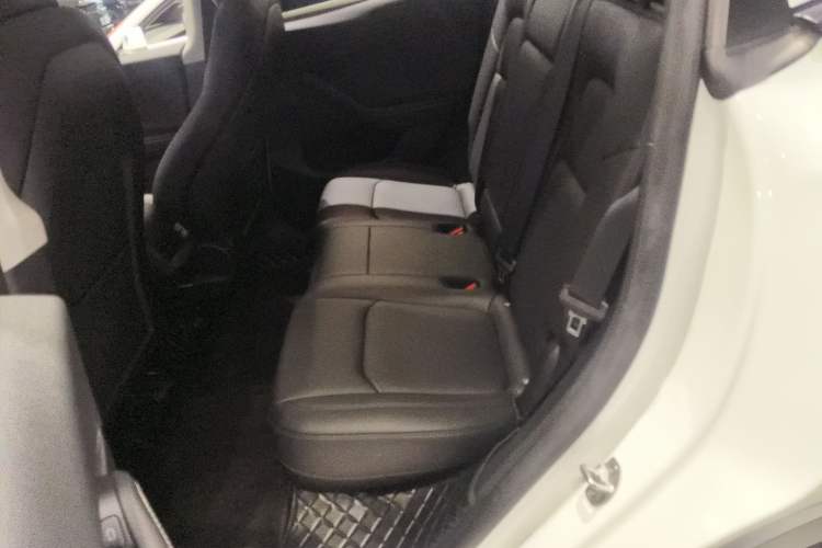 Used Tesla Model Y 2024 Rear-Wheel-Drive Version
