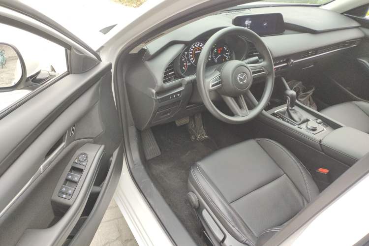 Used Mazda Mazda 3 Axela 2022 2.0L Automatic Zhiqing Edition