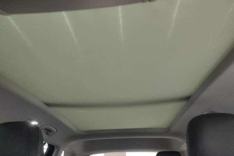 Used Volkswagen Tiguan L 2022 330TSI Automatic Two-Wheel Drive Smart Edition
