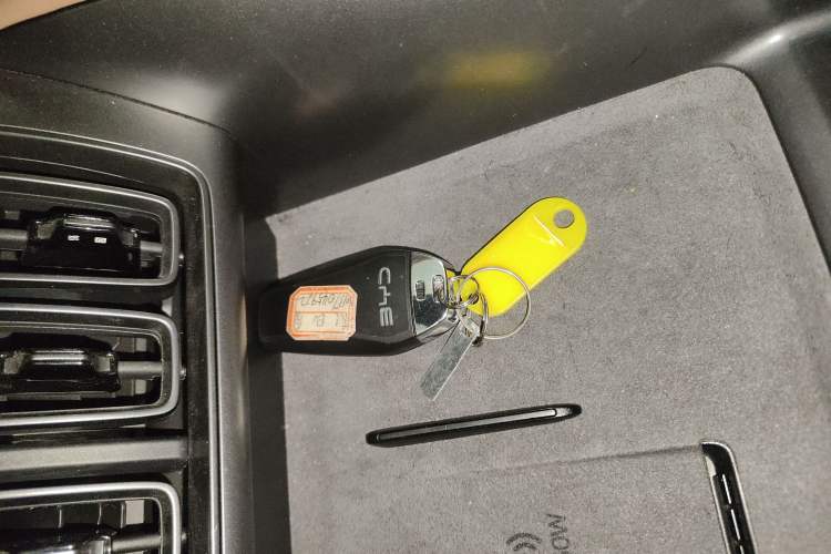 Used BYD Song L EV 2025 Intelligent Driving Version 662 km LiDAR Excellence Edition
