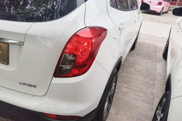 Used Buick Encore 2018 18T Automatic Two-Wheel Drive Urban Leading Model
