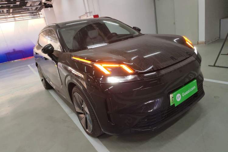 Used Lynk & Co 08 EM-P 2023 220km All-Wheel-Drive Performance Halo
