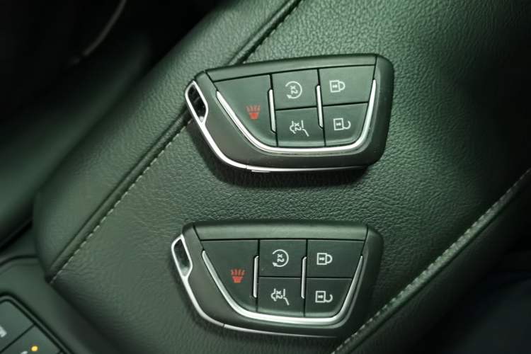 Used Cadillac XT4 2024 28T Two-Wheel-Drive Prestige Version
