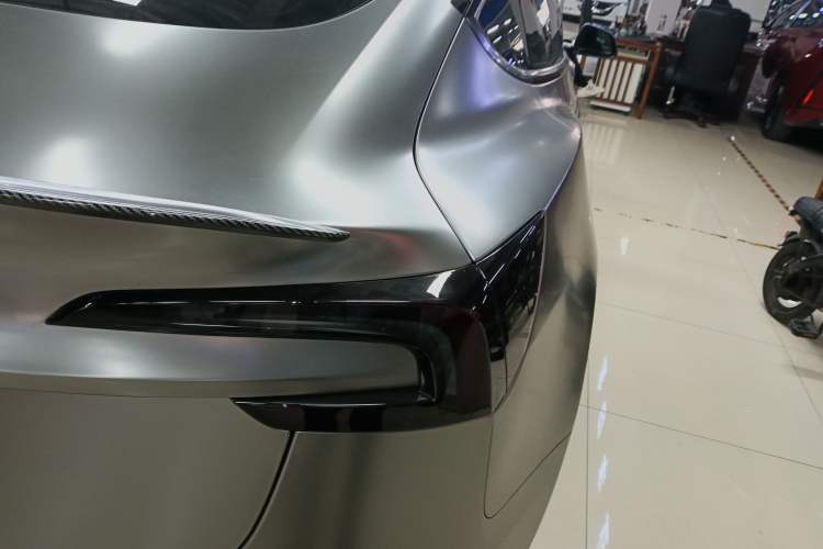 Used Tesla Model 3 2023 Rear-Wheel-Drive Version
