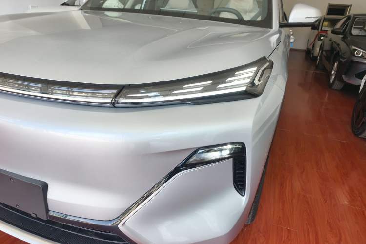 Used  Galaxy Xingjian 7 EM-i 2025 55 km Launch Edition
