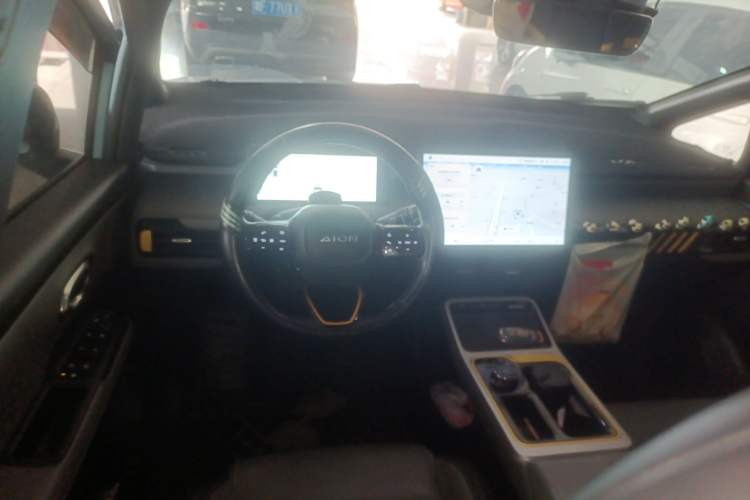 Used AION Y 2022 70 Tech Edition Lithium Iron Phosphate
