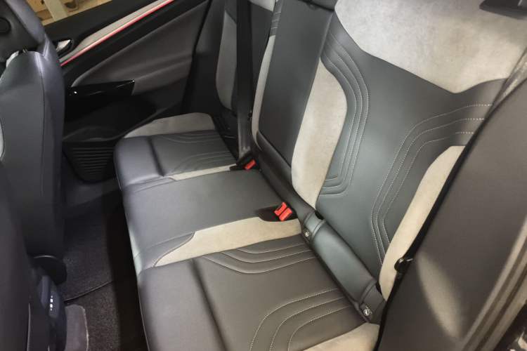 Used Volkswagen ID.4 CROZZ 2022 Long-Range Lite PRO Edition
