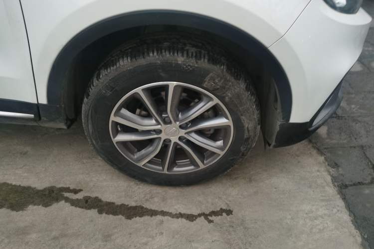 Used Geely Auto Emgrand X7 Sport 2020 1.8TD DCT Two-Wheel Drive Smart Connect 4G-Enabled Version
