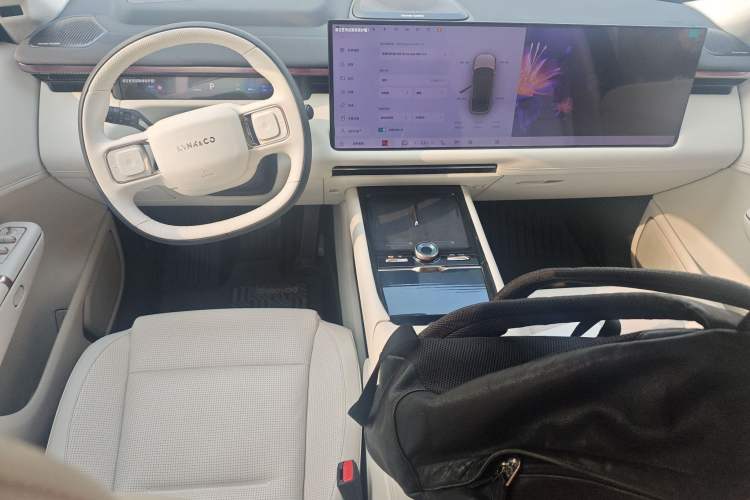 Used Lynk & Co 900 2025 2.0T Ultra
