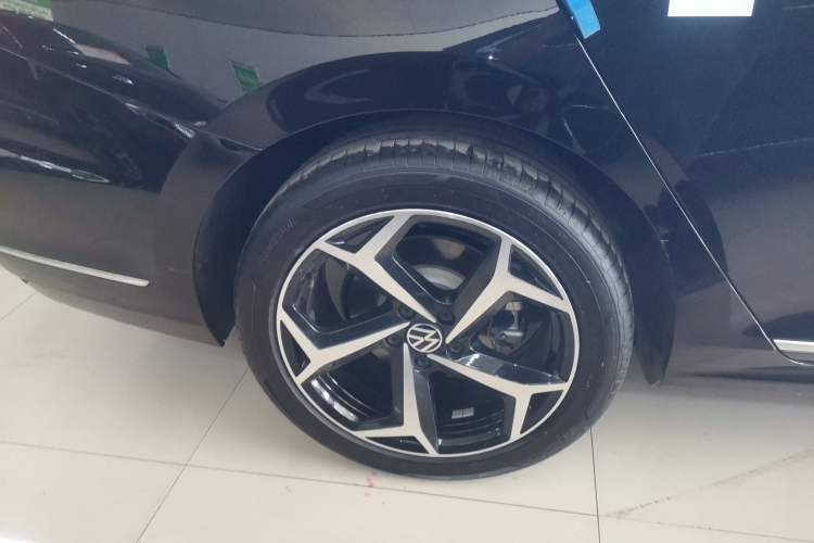 Used Volkswagen Passat 2024 330TSI Starry Elite Edition
