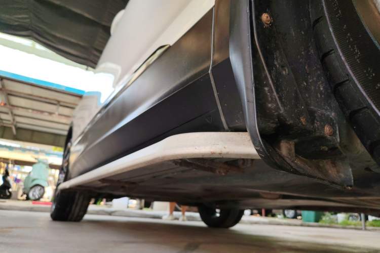 Used Volkswagen Tiguan L 2019 Revised 330TSI Automatic Two-Wheel Drive Smart & Luxury Edition China VI Standard
