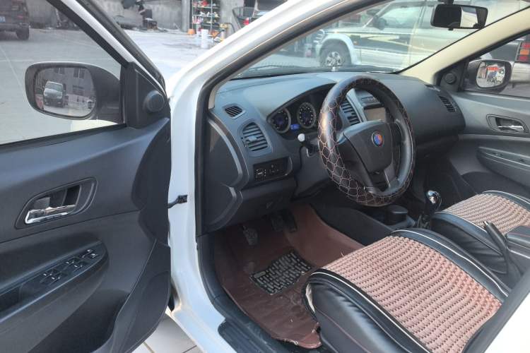 Used Geely Auto Diamond 2014 Sedan 1.5L Manual Entry-Level Model
