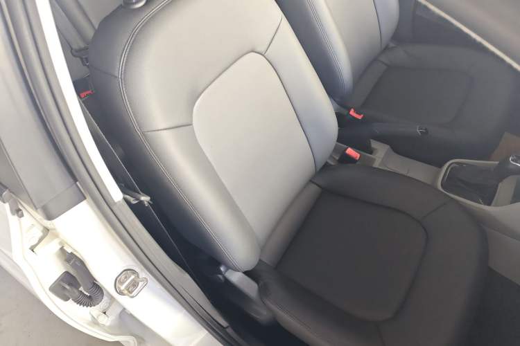 Used Skoda Rapid 2016 1.6L Automatic Front-Wheel Drive Model