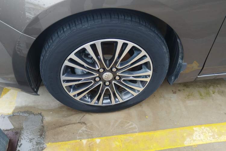 Used Buick GT 2017 18T Dual-Clutch Elite Model
