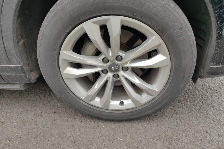 Used Audi Q7 2018 40 TFSI Comfort Model