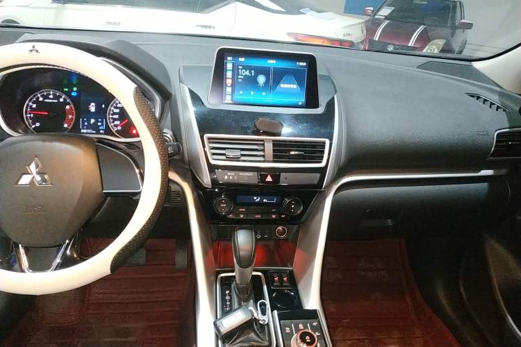 Used Mitsubishi Eclipse Cross 2018 1.5T CVT Two-Wheel Drive Dream Edition