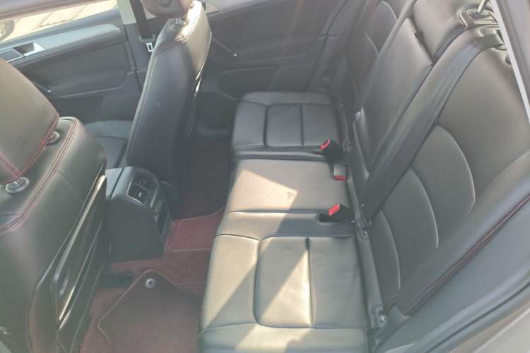 Used Volkswagen Golf Sportsvan 2016 230TSI Automatic Trend Edition
