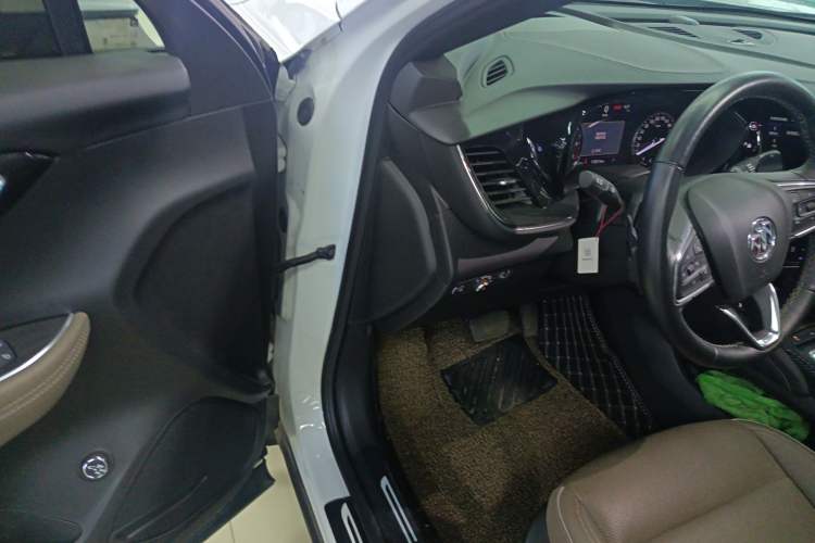 Used Buick Envision 2023 Encore Plus 652T Five-Seat Luxury Model
