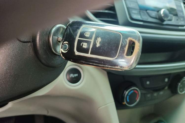 Used Buick GT 2018 15T Manual Elite Version China V Standard
