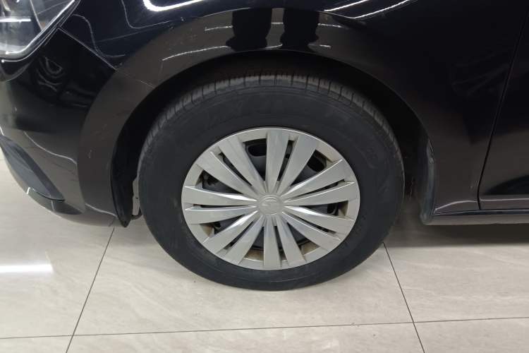 Used Volkswagen Santana 2016 1.6L Manual Fashion Edition
