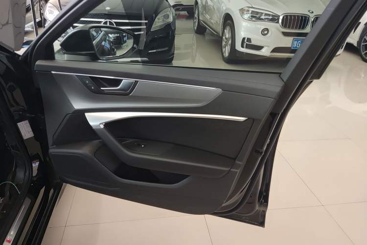 Used Audi A6L 2022 40 TFSI Luxury Dynamic Model
