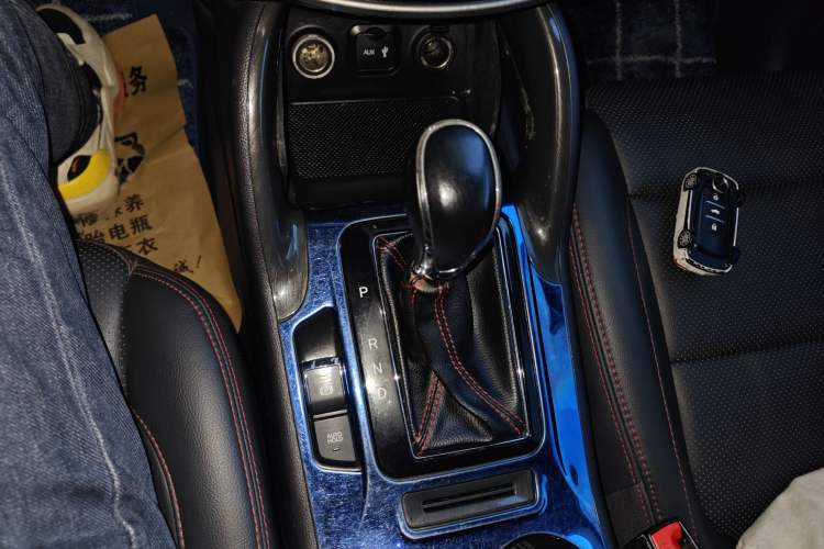 Used Changan CS75 2017 Shangkui Edition 1.5T Automatic Fengxiang Model
