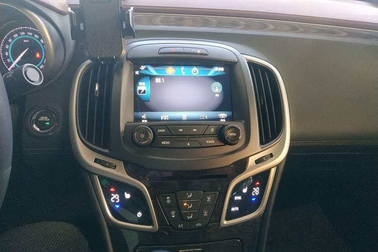 Used Buick LaCrosse 2013 2.4L SIDI Elite Comfort Version