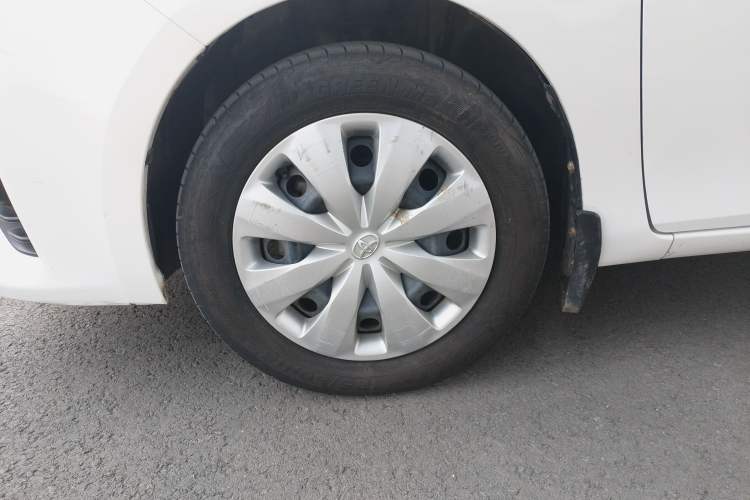 Used Toyota YARiS L 2015 1.5E Automatic Charm Edition