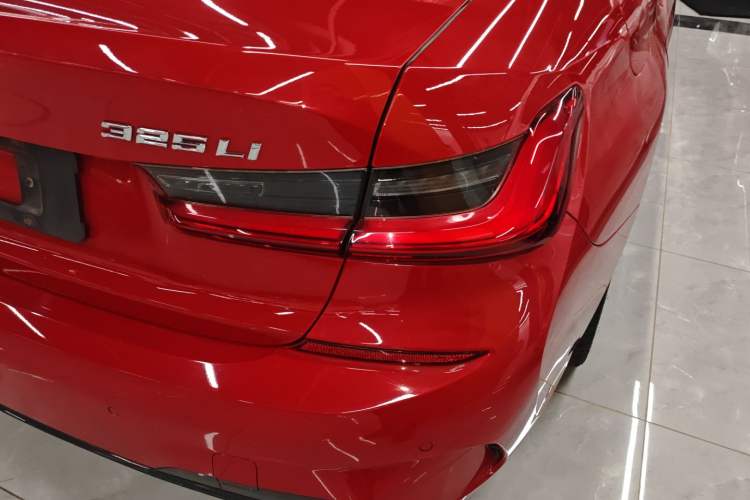 Used BMW 3 Series 2021 Second Facelift 325Li M Sport Package
