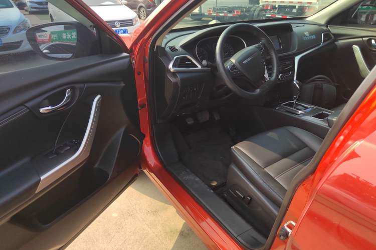 Used Venucia T90 2017 2.0L CVT Smart Edition
