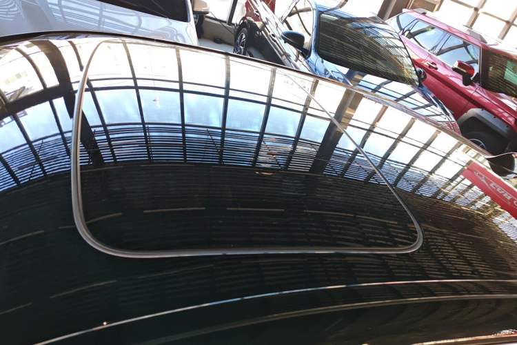 Used BMW 5 Series 2014 525Li Luxury Design Package
