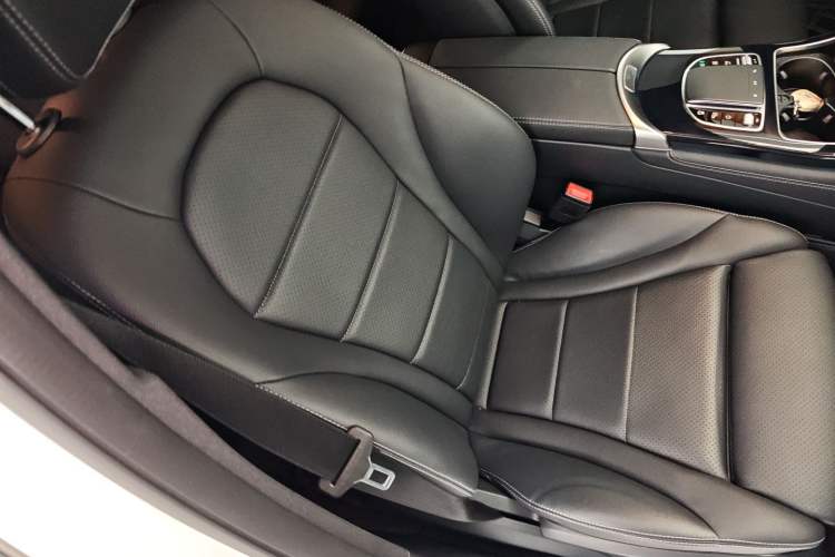 Used Mercedes-Benz GLC Coupe 2020 GLC 260 4MATIC Coupe SUV
