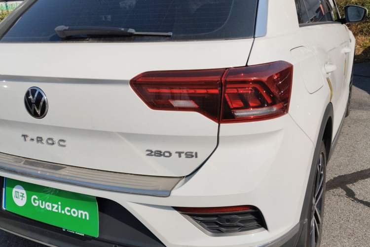 Used Volkswagen T-ROC 2021 280TSI DSG Two-Wheel Drive Luxury Smart Connectivity Version
