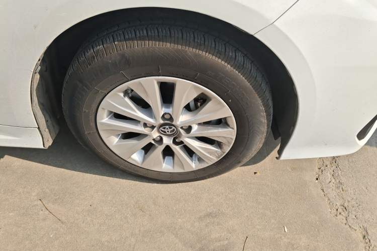 Used Toyota Corolla 2022 Dual-Motor 1.8L E-CVT Pioneer Edition
