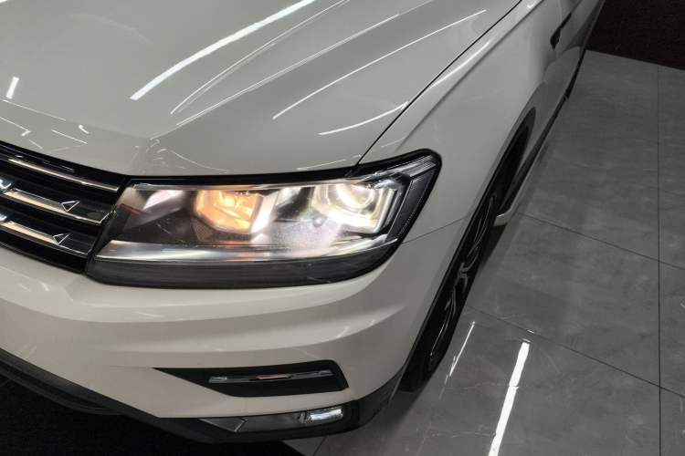 Used Volkswagen Tiguan L 2018 330TSI Automatic Two-Wheel Drive Luxury Edition
