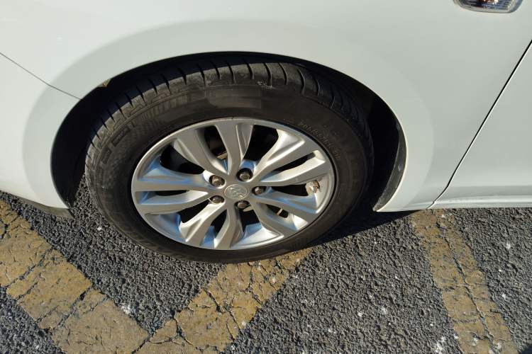 Used Buick GT 2019 15T Dual-Clutch Connected Elite Model China VI
