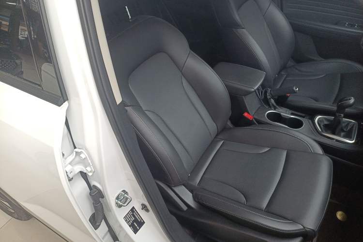 Used Changan CS35PLUS 2021 Honor Million Edition 1.6L Manual Luxury Model