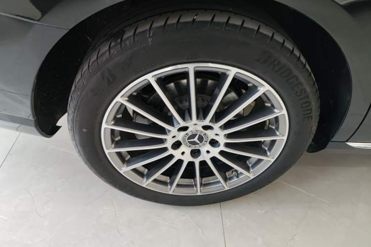 Used Mercedes-Benz E-Class 2023 Facelift E 260 L
