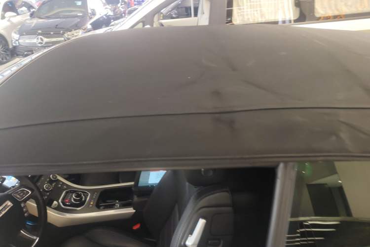 Used Land Rover Range Rover Evoque 2018 240 PS HSE DYNAMIC Convertible
